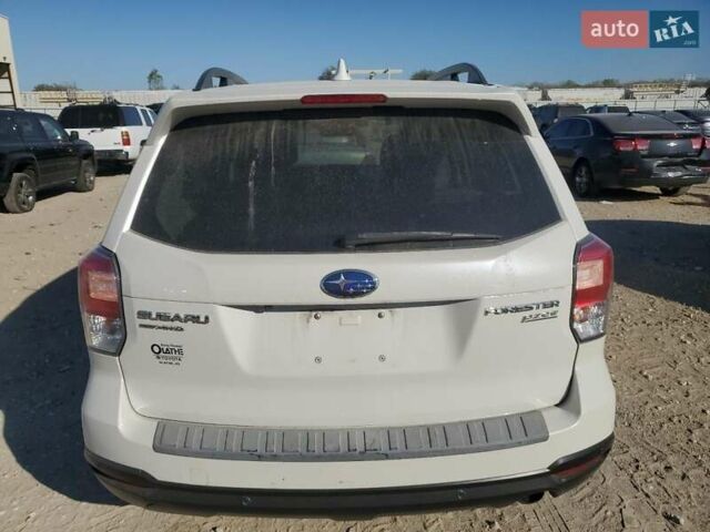 Білий Субару Forester, об'ємом двигуна 2.5 л та пробігом 173 тис. км за 2700 $, фото 5 на Automoto.ua
