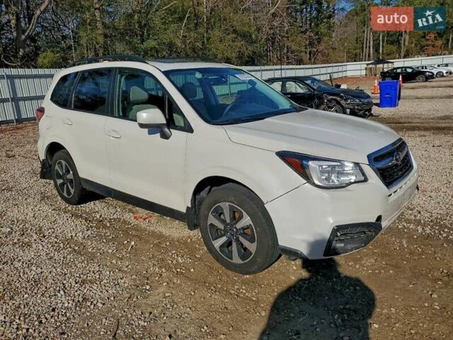 Белый Субару Форестер, объемом двигателя 2.5 л и пробегом 109 тыс. км за 1900 $, фото 3 на Automoto.ua