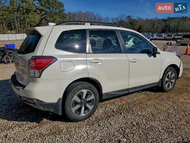 Белый Субару Форестер, объемом двигателя 2.5 л и пробегом 109 тыс. км за 1900 $, фото 2 на Automoto.ua