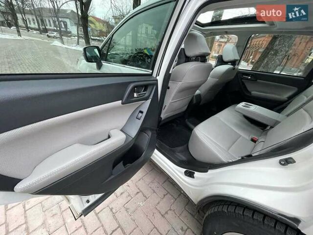 Субару Forester 2017 у Львові на Automoto.ua Білий Субару Forester, об'ємом двигуна 2.5 л та пробігом 120 тис. км за 13700 $, фото 6 на Automoto.ua