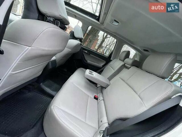Субару Forester 2017 у Львові на Automoto.ua Білий Субару Forester, об'ємом двигуна 2.5 л та пробігом 120 тис. км за 13700 $, фото 7 на Automoto.ua