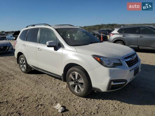 Білий Субару Forester, об'ємом двигуна 2.5 л та пробігом 173 тис. км за 2700 $, фото 3 на Automoto.ua