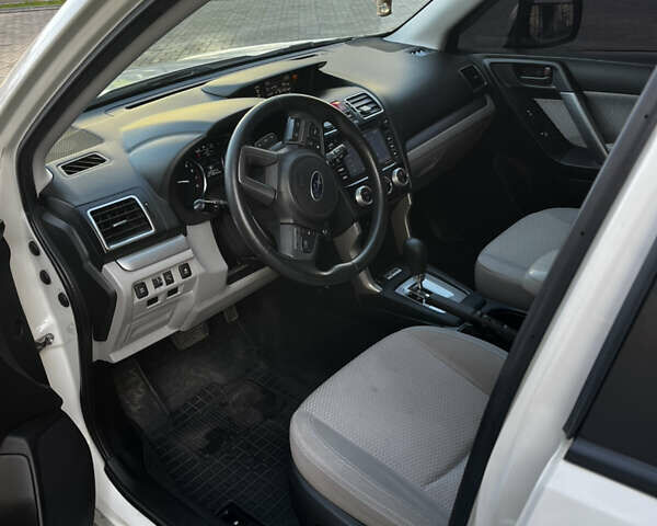 Білий Субару Forester, об'ємом двигуна 2.5 л та пробігом 115 тис. км за 15499 $, фото 15 на Automoto.ua