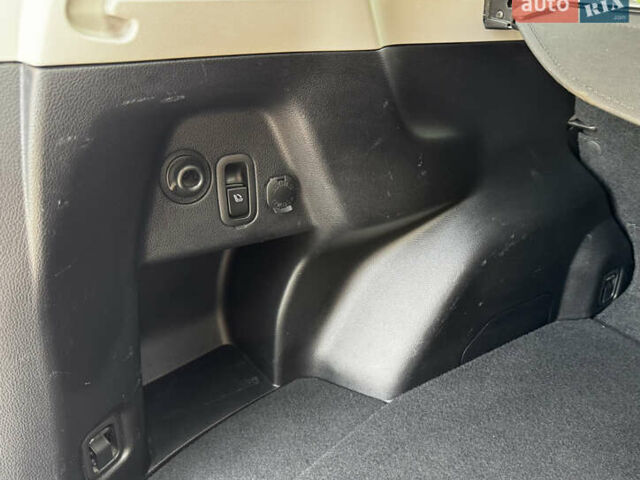 Білий Субару Forester, об'ємом двигуна 2.5 л та пробігом 69 тис. км за 19300 $, фото 56 на Automoto.ua