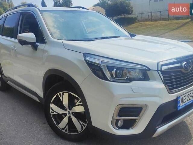 Белый Субару Форестер, объемом двигателя 2.5 л и пробегом 94 тыс. км за 26100 $, фото 4 на Automoto.ua