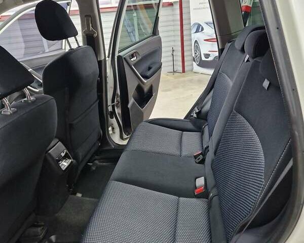 Білий Субару Forester, об'ємом двигуна 2.46 л та пробігом 155 тис. км за 19000 $, фото 16 на Automoto.ua