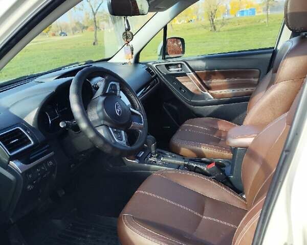 Белый Субару Форестер, объемом двигателя 2.5 л и пробегом 179 тыс. км за 17500 $, фото 17 на Automoto.ua