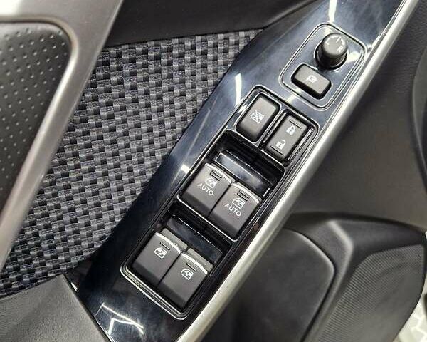Білий Субару Forester, об'ємом двигуна 2.46 л та пробігом 155 тис. км за 19000 $, фото 17 на Automoto.ua