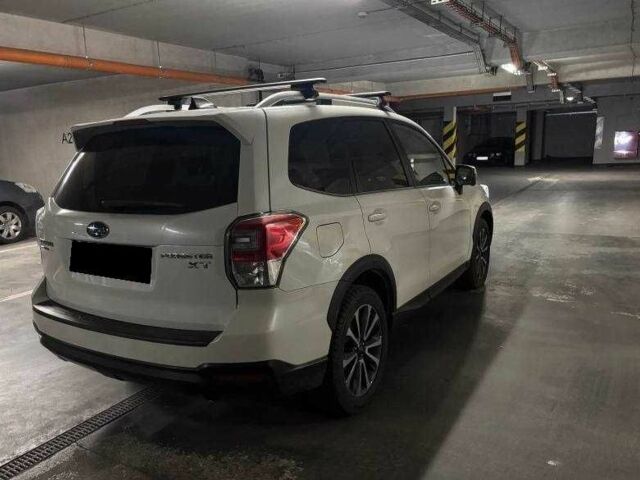 Белый Субару Форестер, объемом двигателя 2 л и пробегом 83 тыс. км за 15400 $, фото 4 на Automoto.ua