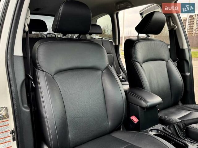 Белый Субару Форестер, объемом двигателя 2.5 л и пробегом 52 тыс. км за 24000 $, фото 36 на Automoto.ua