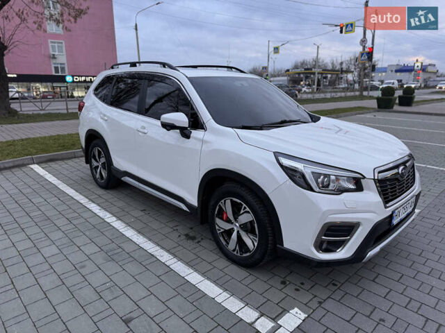 Білий Субару Forester, об'ємом двигуна 2.5 л та пробігом 112 тис. км за 27500 $, фото 2 на Automoto.ua