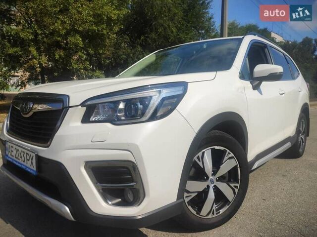 Белый Субару Форестер, объемом двигателя 2.5 л и пробегом 94 тыс. км за 26100 $, фото 1 на Automoto.ua