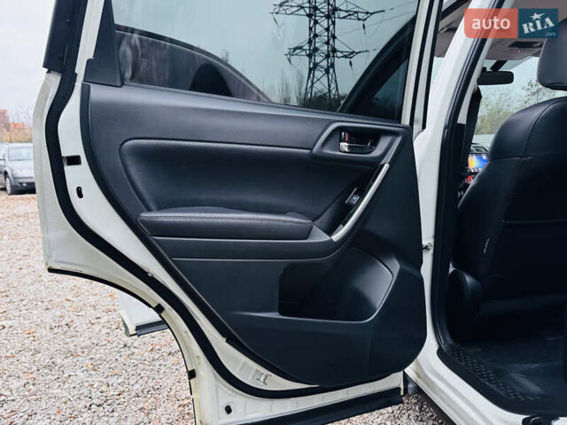 Белый Субару Форестер, объемом двигателя 2.5 л и пробегом 117 тыс. км за 22300 $, фото 10 на Automoto.ua