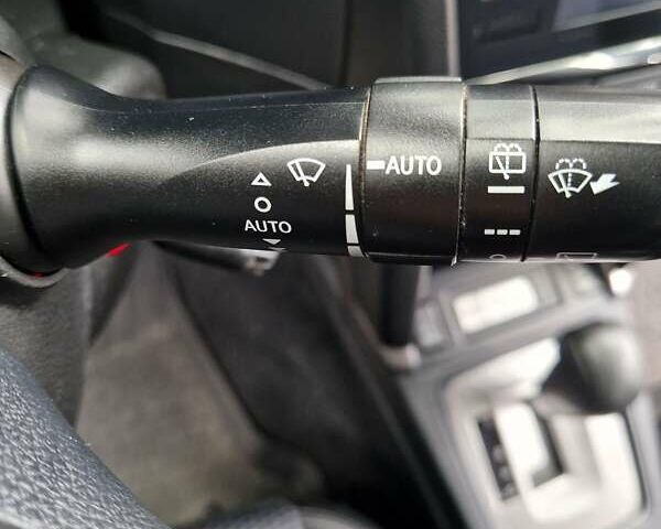 Білий Субару Forester, об'ємом двигуна 2.46 л та пробігом 155 тис. км за 19000 $, фото 21 на Automoto.ua