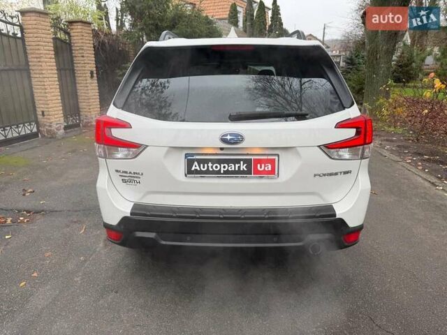 Белый Субару Форестер, объемом двигателя 2.5 л и пробегом 108 тыс. км за 20990 $, фото 5 на Automoto.ua