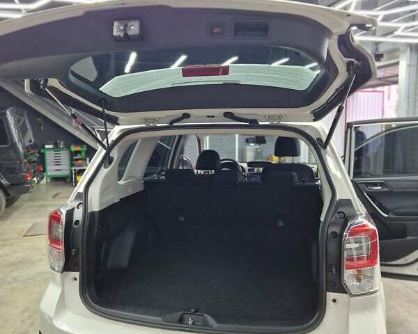 Білий Субару Forester, об'ємом двигуна 2.46 л та пробігом 155 тис. км за 19000 $, фото 3 на Automoto.ua