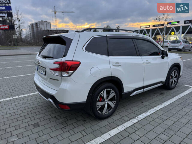 Білий Субару Forester, об'ємом двигуна 2.5 л та пробігом 112 тис. км за 27500 $, фото 5 на Automoto.ua