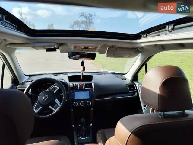 Белый Субару Форестер, объемом двигателя 2.5 л и пробегом 179 тыс. км за 17500 $, фото 3 на Automoto.ua