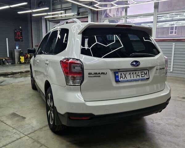 Білий Субару Forester, об'ємом двигуна 2.46 л та пробігом 155 тис. км за 19000 $, фото 5 на Automoto.ua