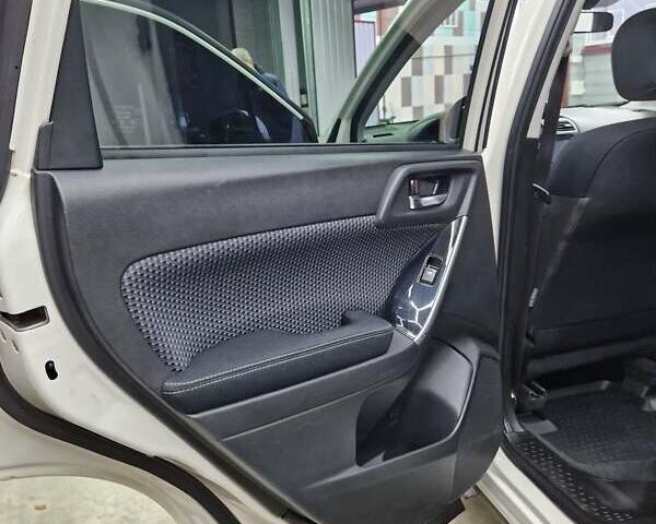 Білий Субару Forester, об'ємом двигуна 2.46 л та пробігом 155 тис. км за 19000 $, фото 15 на Automoto.ua
