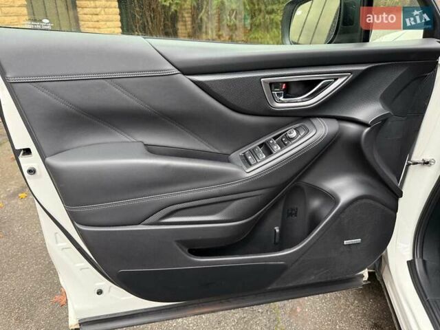 Белый Субару Форестер, объемом двигателя 2.5 л и пробегом 108 тыс. км за 20990 $, фото 11 на Automoto.ua