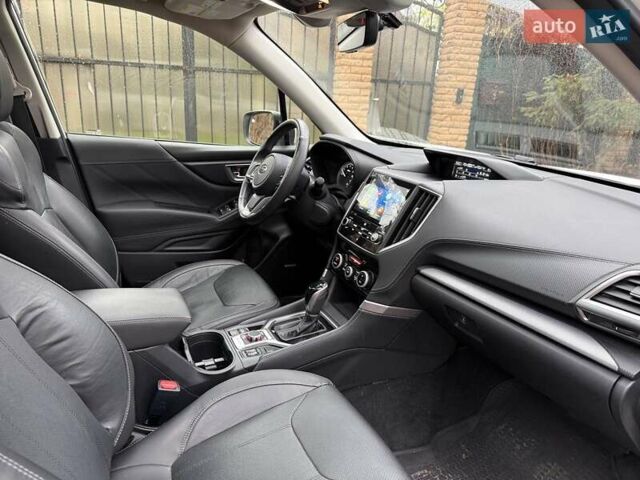 Белый Субару Форестер, объемом двигателя 2.5 л и пробегом 108 тыс. км за 20990 $, фото 28 на Automoto.ua