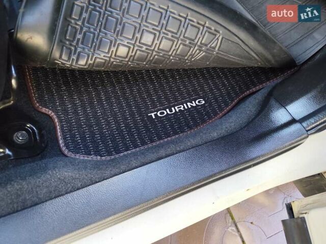 Белый Субару Форестер, объемом двигателя 2.5 л и пробегом 179 тыс. км за 17500 $, фото 21 на Automoto.ua