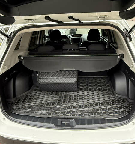 Белый Субару Форестер, объемом двигателя 2 л и пробегом 52 тыс. км за 27900 $, фото 3 на Automoto.ua