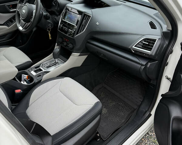 Білий Субару Forester, об'ємом двигуна 2.5 л та пробігом 85 тис. км за 14200 $, фото 3 на Automoto.ua