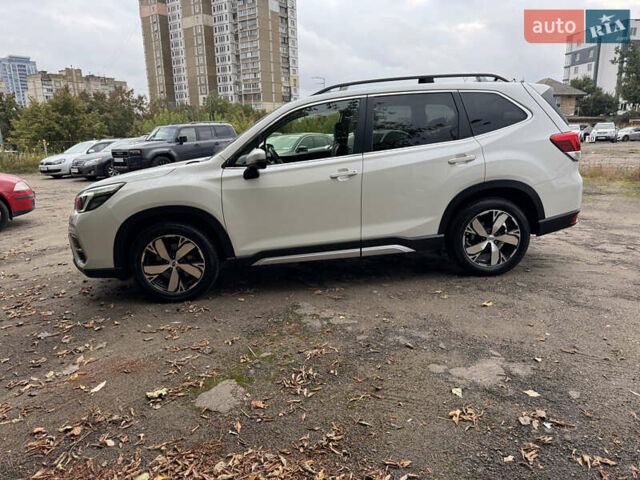 Білий Субару Forester, об'ємом двигуна 2.5 л та пробігом 59 тис. км за 30000 $, фото 1 на Automoto.ua