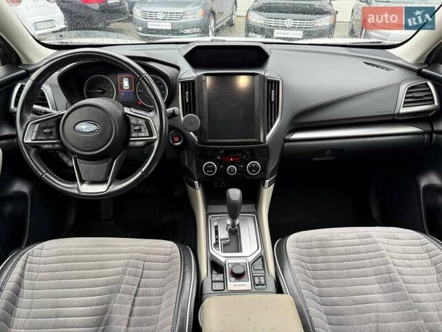 Белый Субару Форестер, объемом двигателя 2.5 л и пробегом 48 тыс. км за 19999 $, фото 18 на Automoto.ua