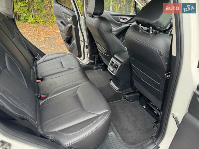 Білий Субару Forester, об'ємом двигуна 2.5 л та пробігом 59 тис. км за 30000 $, фото 9 на Automoto.ua