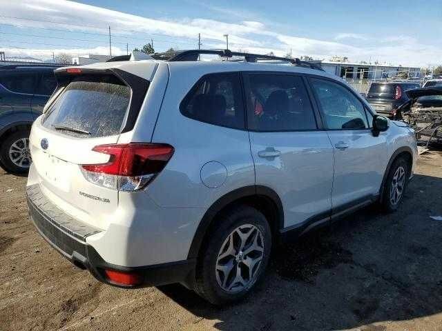 Білий Субару Forester, об'ємом двигуна 0.25 л та пробігом 131 тис. км за 5400 $, фото 2 на Automoto.ua