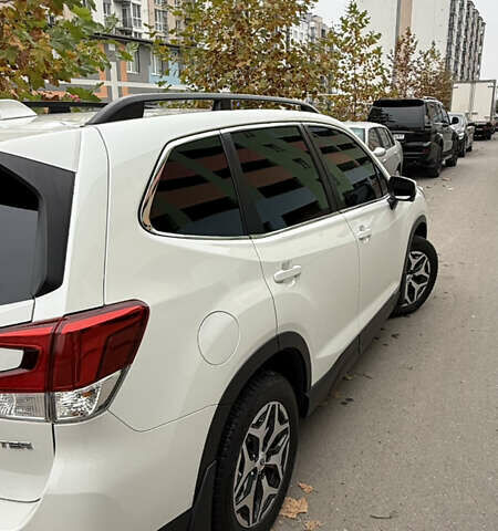 Белый Субару Форестер, объемом двигателя 2 л и пробегом 52 тыс. км за 27900 $, фото 7 на Automoto.ua