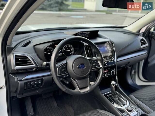 Белый Субару Форестер, объемом двигателя 2 л и пробегом 106 тыс. км за 27000 $, фото 42 на Automoto.ua