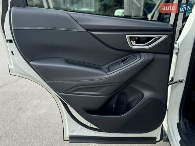 Белый Субару Форестер, объемом двигателя 2 л и пробегом 106 тыс. км за 27000 $, фото 62 на Automoto.ua