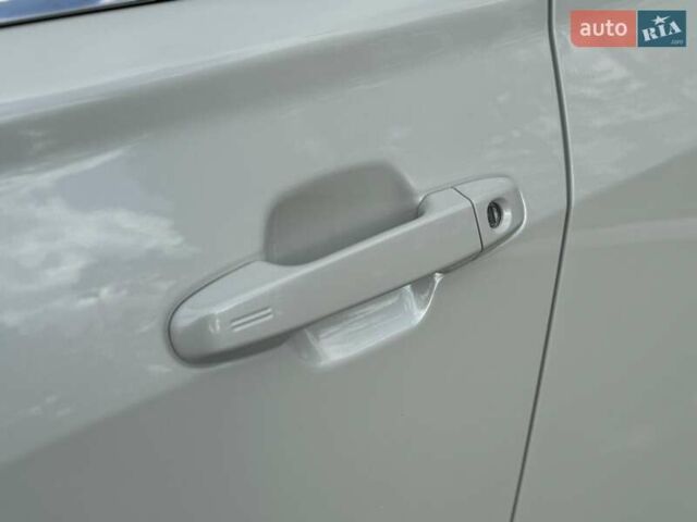 Белый Субару Форестер, объемом двигателя 2 л и пробегом 106 тыс. км за 27000 $, фото 18 на Automoto.ua