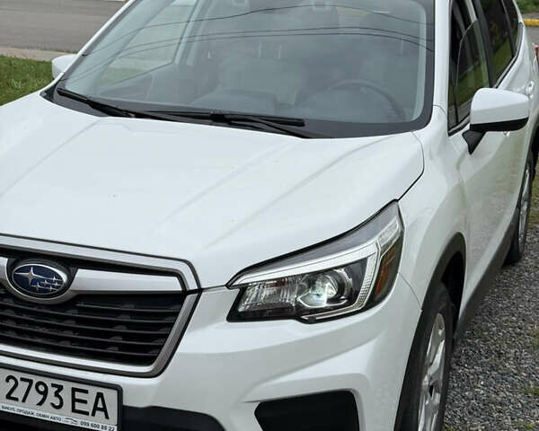 Білий Субару Forester, об'ємом двигуна 2.5 л та пробігом 85 тис. км за 15000 $, фото 6 на Automoto.ua
