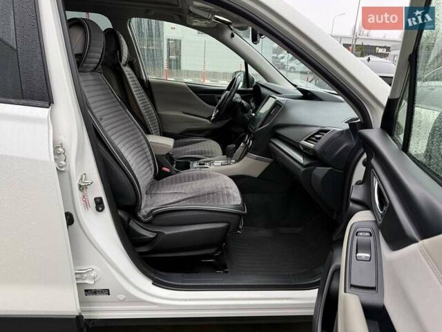 Белый Субару Форестер, объемом двигателя 2.5 л и пробегом 48 тыс. км за 19999 $, фото 24 на Automoto.ua