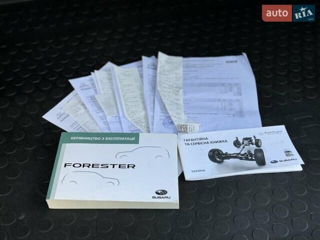 Белый Субару Форестер, объемом двигателя 2 л и пробегом 106 тыс. км за 27000 $, фото 94 на Automoto.ua