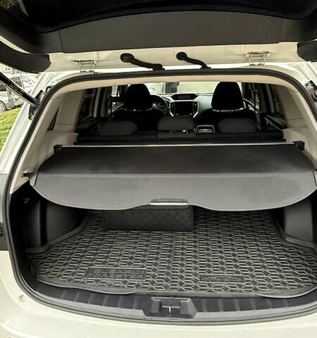 Белый Субару Форестер, объемом двигателя 2 л и пробегом 52 тыс. км за 27900 $, фото 4 на Automoto.ua