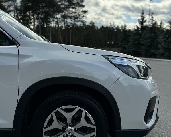 Белый Субару Форестер, объемом двигателя 2 л и пробегом 106 тыс. км за 27000 $, фото 25 на Automoto.ua