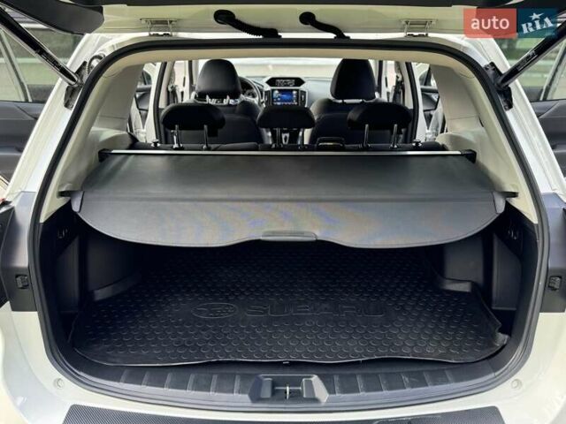 Белый Субару Форестер, объемом двигателя 2 л и пробегом 106 тыс. км за 27000 $, фото 33 на Automoto.ua