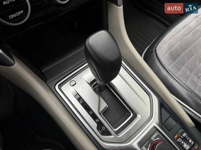 Белый Субару Форестер, объемом двигателя 2.5 л и пробегом 48 тыс. км за 19999 $, фото 37 на Automoto.ua