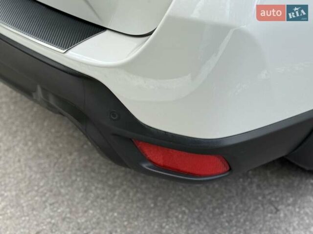 Белый Субару Форестер, объемом двигателя 2 л и пробегом 106 тыс. км за 27000 $, фото 23 на Automoto.ua