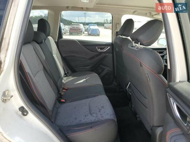 Белый Субару Форестер, объемом двигателя 0 л и пробегом 64 тыс. км за 3000 $, фото 10 на Automoto.ua