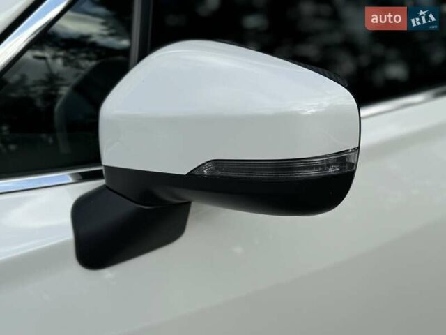 Белый Субару Форестер, объемом двигателя 2 л и пробегом 106 тыс. км за 27000 $, фото 19 на Automoto.ua