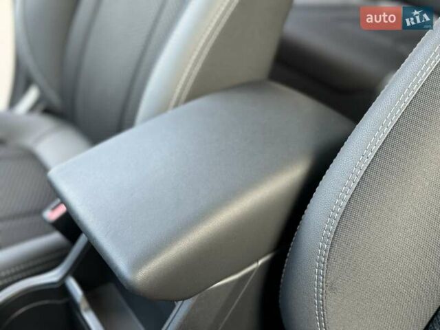 Белый Субару Форестер, объемом двигателя 2 л и пробегом 106 тыс. км за 27000 $, фото 53 на Automoto.ua