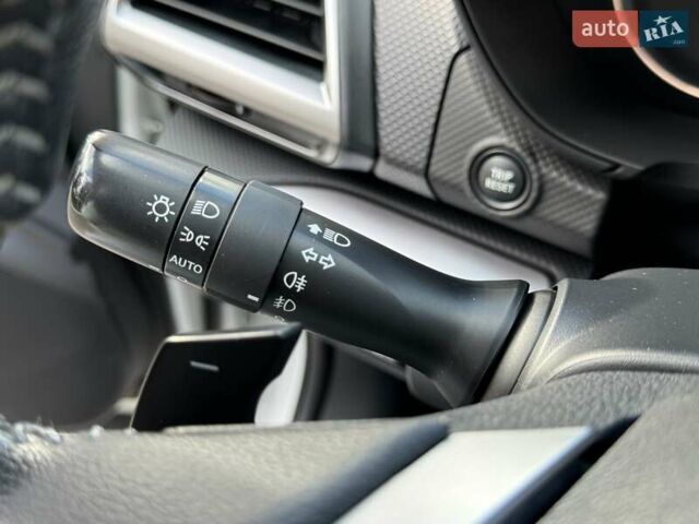 Белый Субару Форестер, объемом двигателя 2 л и пробегом 106 тыс. км за 27000 $, фото 47 на Automoto.ua