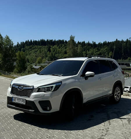 Белый Субару Форестер, объемом двигателя 2 л и пробегом 52 тыс. км за 27900 $, фото 19 на Automoto.ua